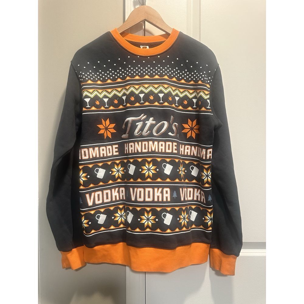 Tito's‎ Handmade Vodka Christmas Crewneck Sweatshirt Unisex Small NWOT